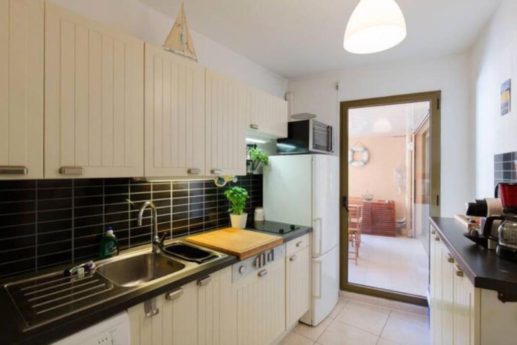 St Roch 2 - Appart 300 M De La Gare, Clim, Terrasse, Garage อองทีบส์ ภายนอก รูปภาพ