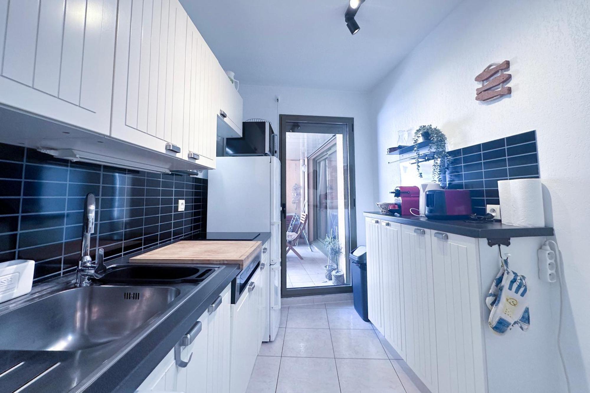 St Roch 2 - Appart 300 M De La Gare, Clim, Terrasse, Garage อองทีบส์ ภายนอก รูปภาพ